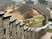 城壁を歩けます