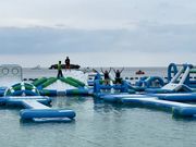 スマホを持って入れないので砂浜のほうからうつしてもらいました