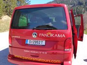 パノラマツアー、9人乗りのバンで移動