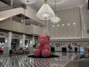 お昼を食べるホテルのロビー