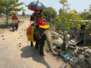 初めての象乗り