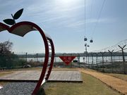 DMZのモノレールの先