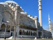 スレイマニエ・モスク