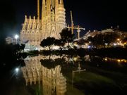 夜のサグラダファミリア