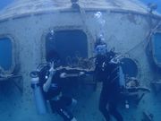 塔の水中部分で記念撮影していただきました。