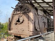 銃弾を受けた機関車