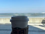 北朝鮮を眺めながらスタバでまったり