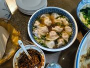 昼食 　(ガイド推薦)　美味でした