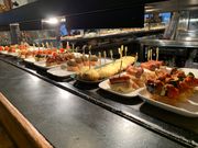 ピンチョス。温かいものと、冷たいものがあります。