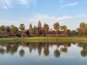 夕日に照らされたアンコールワット