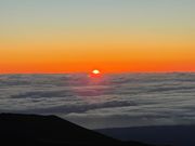 雲海からに昇る朝日の出