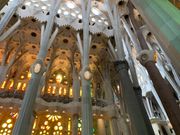 サクラダファミリアの内部