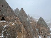 セリメ修道院
大雪の中歩くのも大変で何回も転びそうになりましたが、スリル満点で楽しかったです。