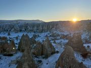 朝食会場で天候調査のため待機する事になり日の出の時間をすぎてからの乗車となりましたが綺麗に見えました