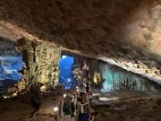 スンソット鍾乳洞