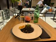 本場のイカスミのパスタ