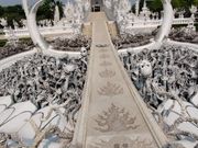 説明がなければ意味が分かりませんでした。地獄から天国に渡る橋。