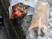 十分での有名なピーナッツアイスとチキン