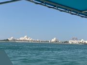 景色を楽しみながらクルージング