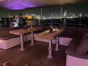 2階後方はカウンター席