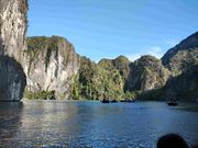 バンブーボートでトンネルくくぐった先の景色