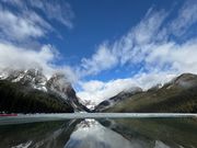 レイクルイーズ正面