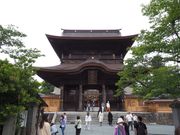 修復工事の完了した阿蘇神社