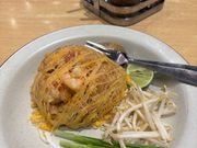 お昼のパッタイ