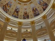 パリジャンホテルのロビー天井