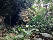 斎場御嶽は些細なとこが聖地だったり、逆に聖地っぽく見えるとこが何でもなかったりするのでガイドさん必須