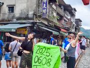 ランタン上げ　地元のスタッフさんが盛り上げてくれてとっても楽しかったです。想像以上でした。