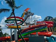 新しいウォータースライダー