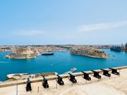 バレッタのSaluting Battery