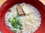 ターミナル内のカフェで五島うどんの朝食