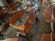 グエル教会人間工学を考慮した椅子