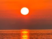 ウトロ港の日没7:20