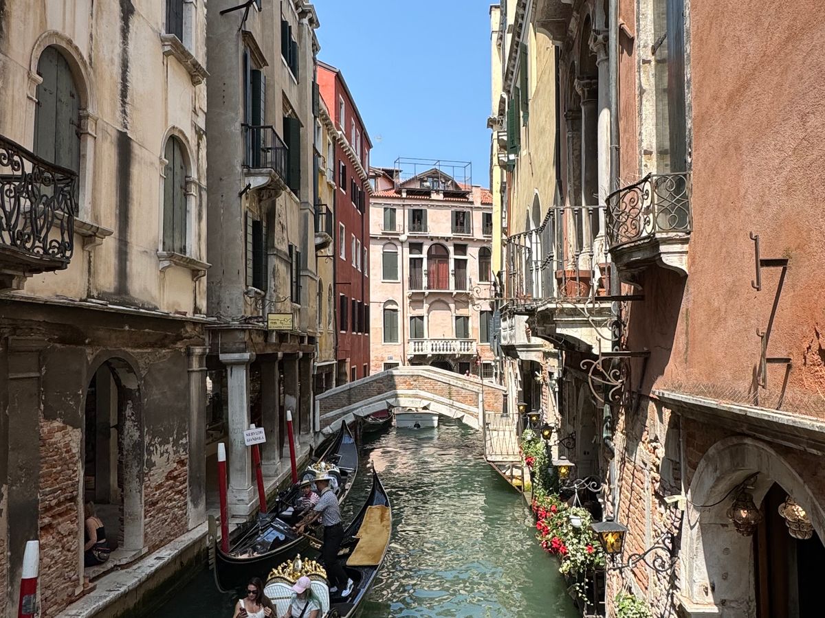 参加者のレビュー一覧) トレヴィの泉 (観光情報) （観光情報） | ローマ観光 VELTRA(ベルトラ)