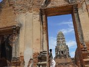 ワット・ラーチャブーラナにて