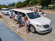 豪華な気分でポーズ