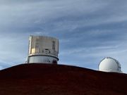 スバル展望台（左）