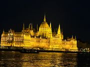 国会議事堂のライトアップが素晴らしい