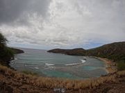 雨降りのハナウマ湾