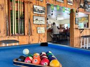 昼食のドライブインも異国感たっぷり