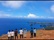 南島を眺める一行※しまちゃん撮影