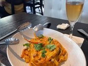 トマトクリーム味のパスタ　確かカニ