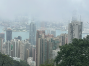 霧にかすむビクトリアピーク