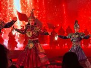 唐歌舞ショー
舞台にかなり近い席で良かった。