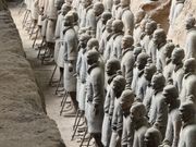 兵馬俑(最前列)
並んでいる姿をあらゆる角度から観られました。