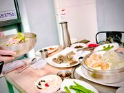 ツアー内の冷麺、チヂミ、餃子