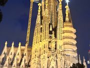 ライトアップされたサグラダファミリア